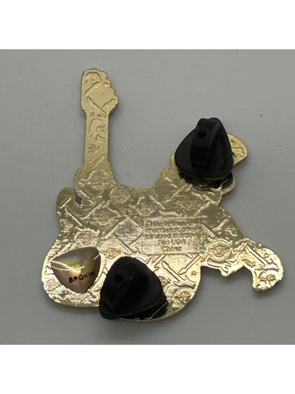 Hard Rock Cafe New York 2011 Happy Holiday Snowman Guitar Enamel Pin Collectible - Picture 11 of 14